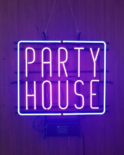 Party house insegna - house,